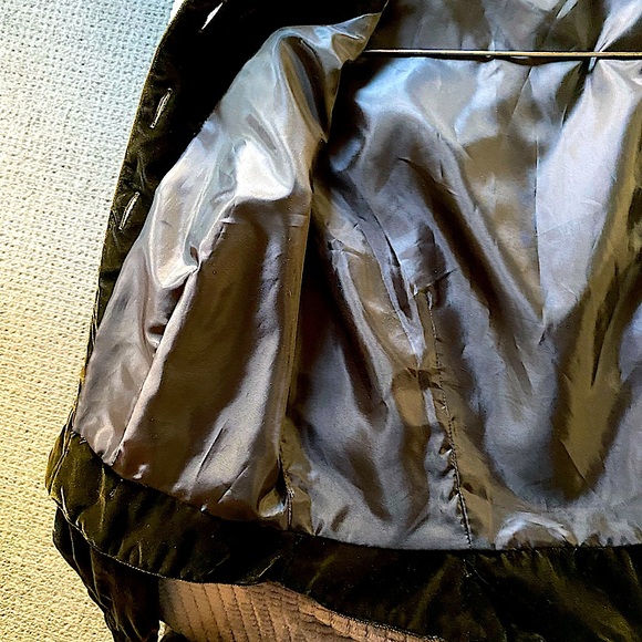 Forest Green Velvet Jacket (M) - Picture 3 of 6